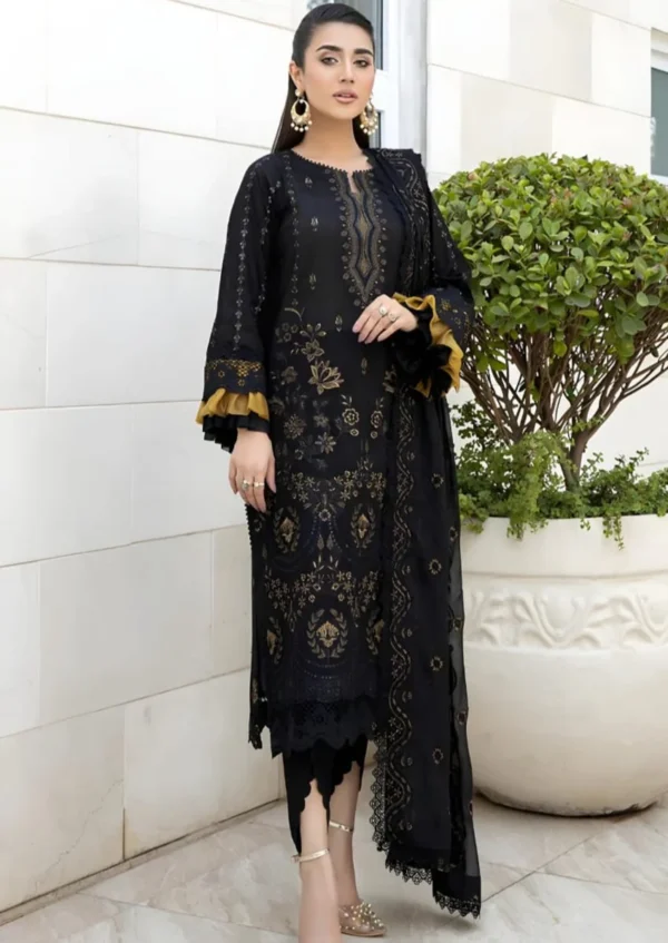 BR-08 Lawn Embroidered 3pc With Organza Embroidered Dupatta