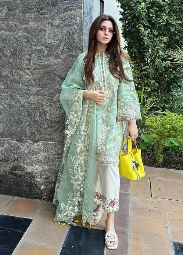 SP-482 3Pc Printed and Embroidered Lawn Shirt with Embroidered Organza DupattaSP-482 3Pc Printed and Embroidered Lawn Shirt with Embroidered Organza Dupatta